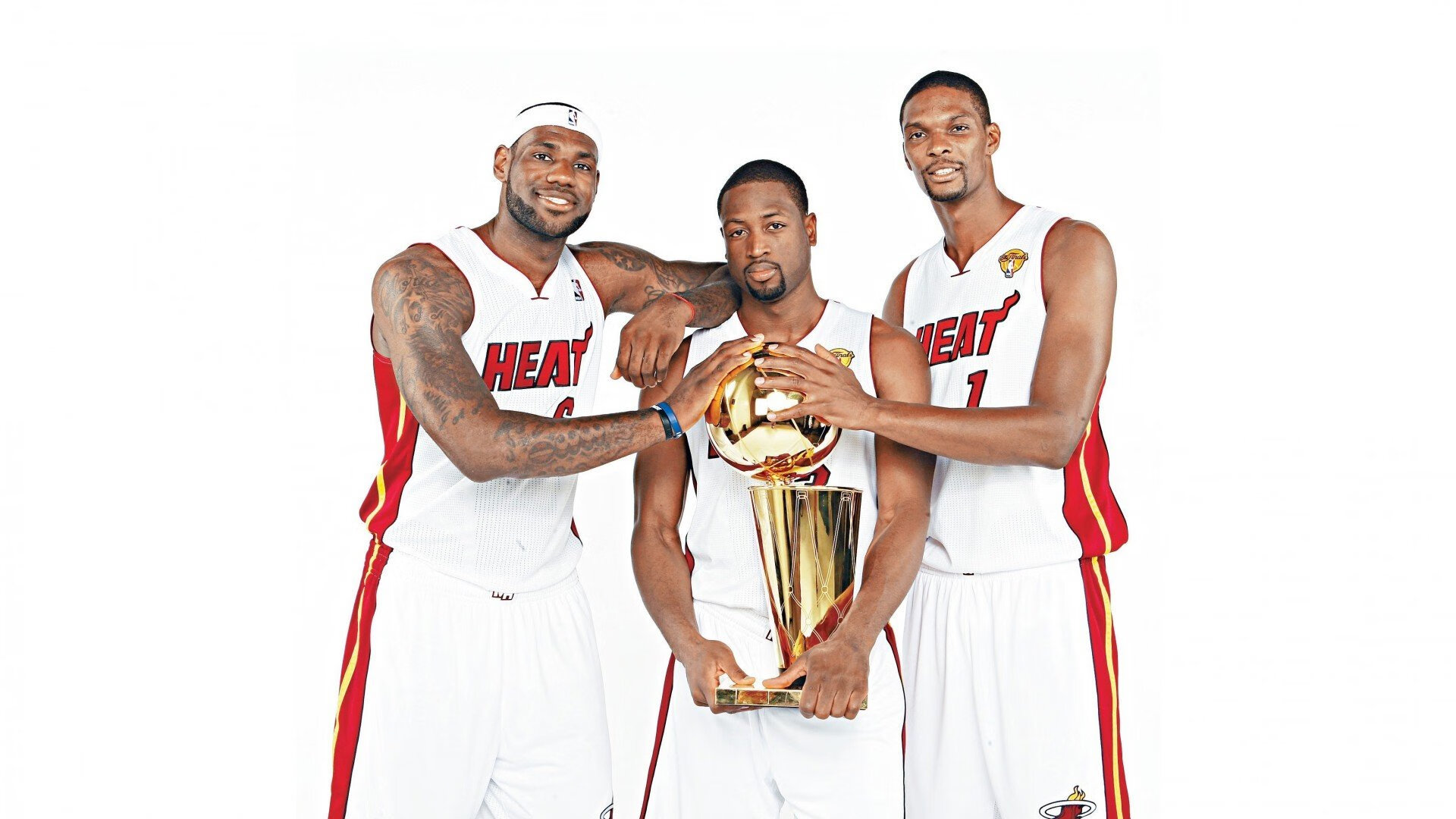 职业联赛缺少标志性国家德比赛事，没职业联赛