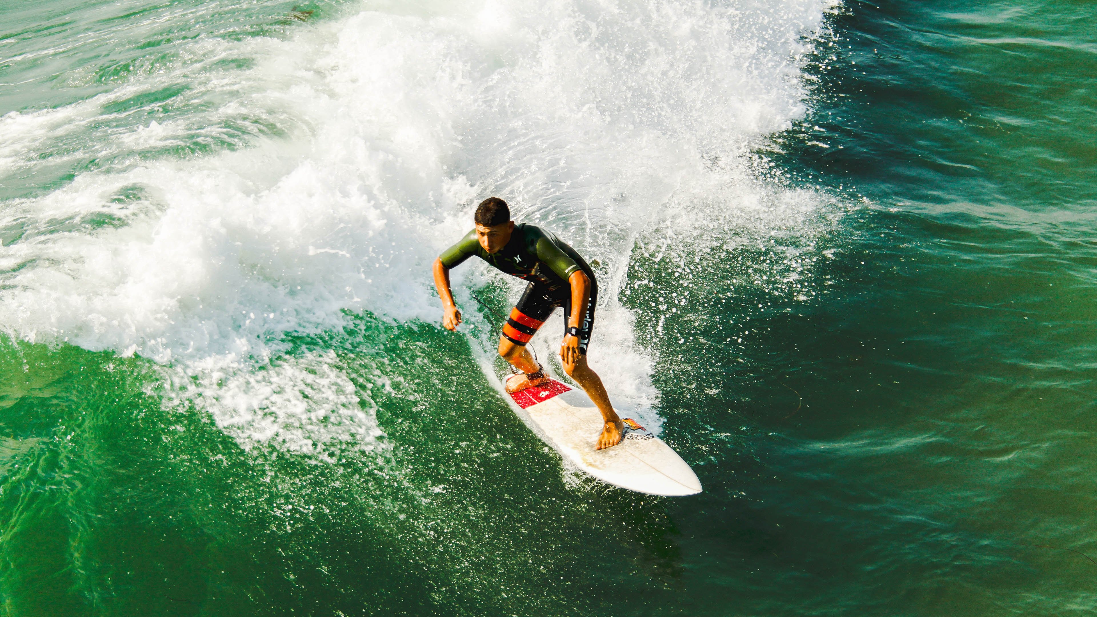 开云在线直播-决赛裁判判罚尺度成为焦点话题，2020裁判规则